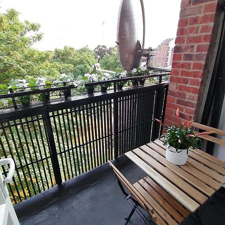 White City Apartment, Your London Stay Экстерьер фото