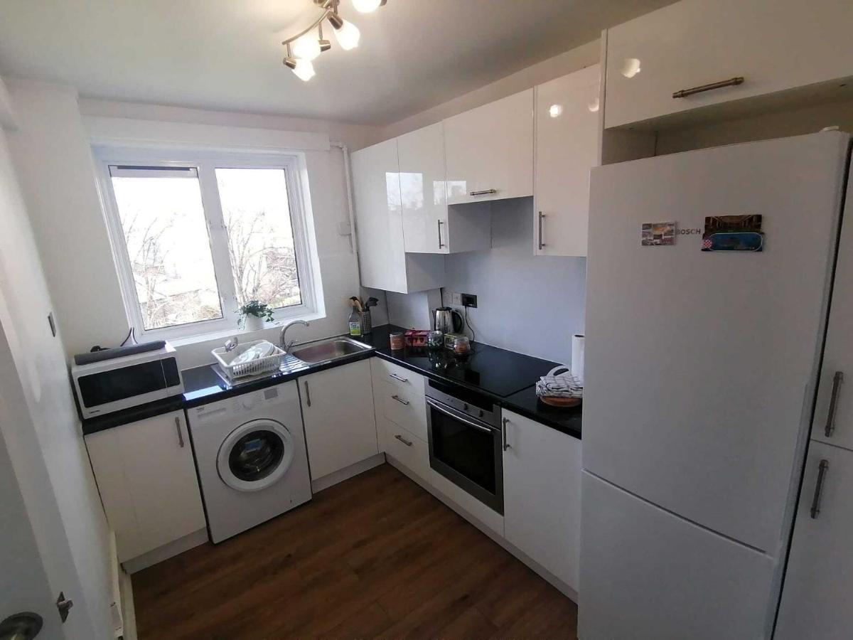 White City Apartment, Your London Stay Экстерьер фото