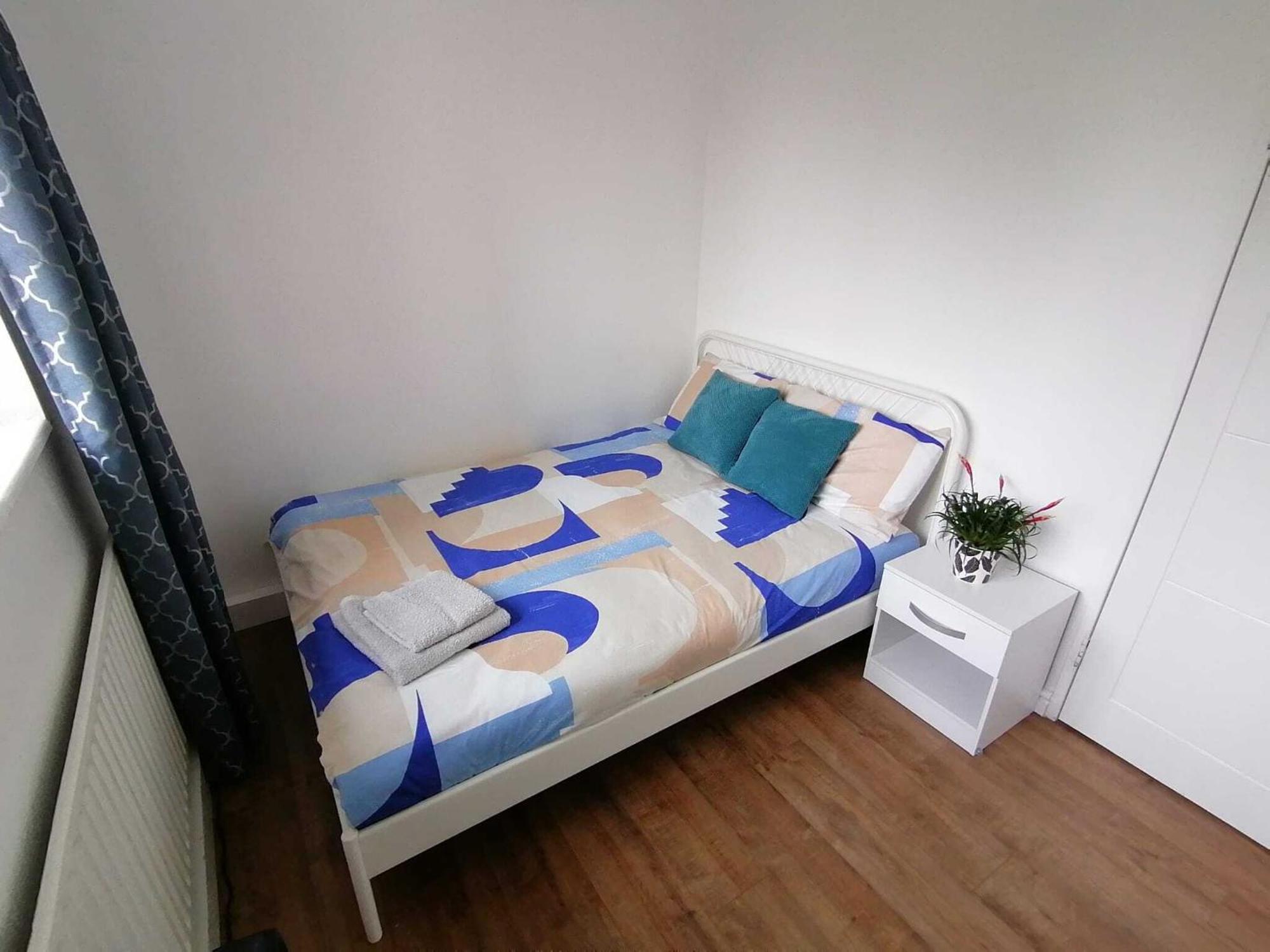 White City Apartment, Your London Stay Экстерьер фото